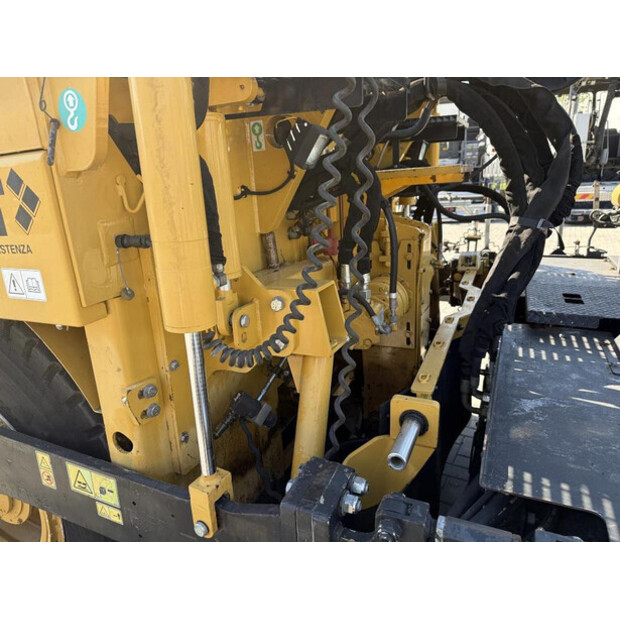 2010 كاتربيلر AP 600D-48958372