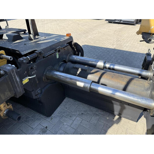 2010 كاتربيلر AP 600D-48958373