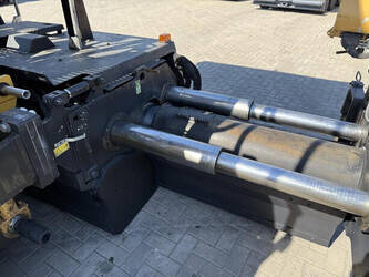 2010-caterpillar-ap-600d-1483566-48958373
