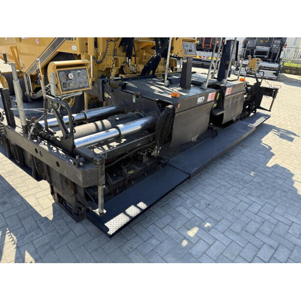 2010 كاتربيلر AP 600D-48958376
