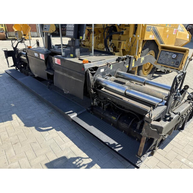 2010 كاتربيلر AP 600D-48958385