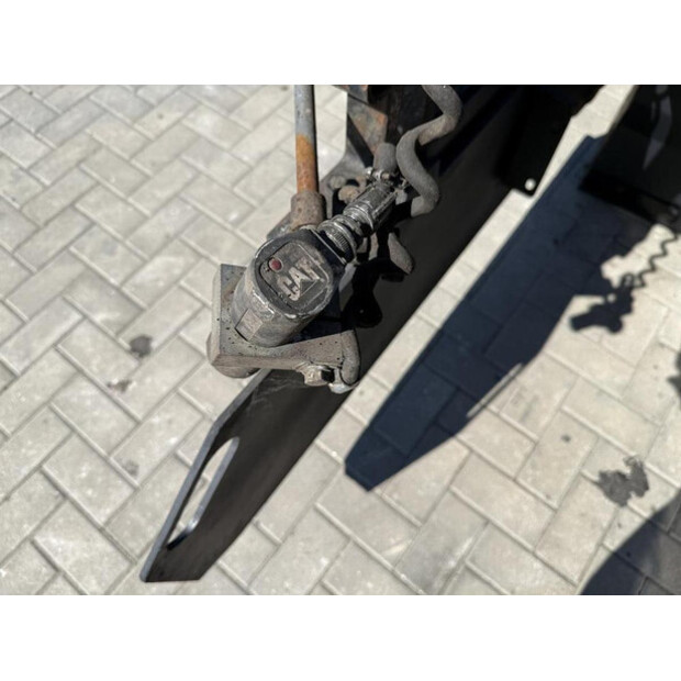2010 كاتربيلر AP 600D-48958390