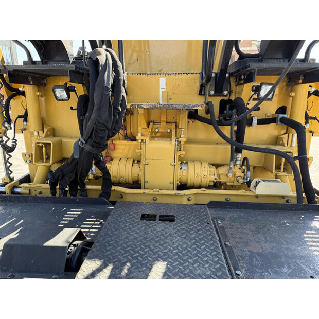 2010 كاتربيلر AP 600D-48958395