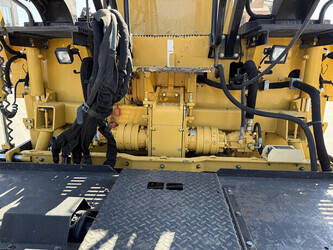 2010-caterpillar-ap-600d-1483566-48958395