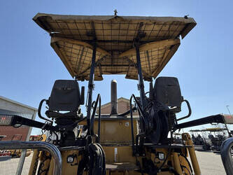 2010-caterpillar-ap-600d-1483566-48958396