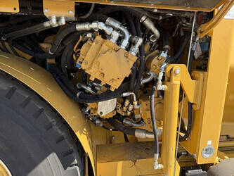 2010-caterpillar-ap-600d-1483566-48958409