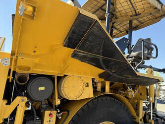 2010-caterpillar-ap-600d-1483566-48958412