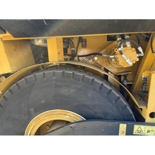 2010 كاتربيلر AP 600D-48958414