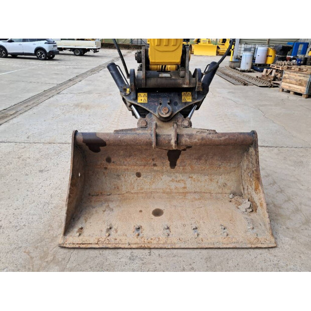 2023 Komatsu PC170LC-11-48958430