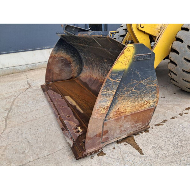 2020 Komatsu WA270-8-48958589