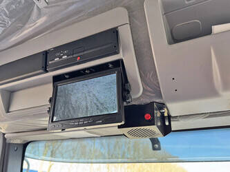 2025-iveco-eurocargo-150-48958862