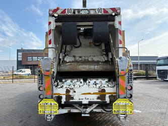 2011-mercedes-benz-axor-1829-1483593-48959155