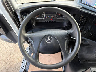 2011-mercedes-benz-axor-1829-1483593-48959164