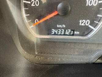 2011-mercedes-benz-axor-1829-1483593-48959169