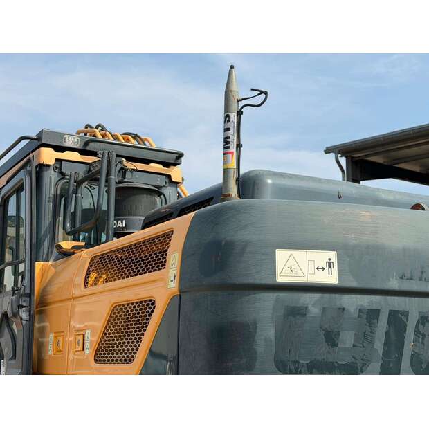 Hyundai HX300NL-48959880