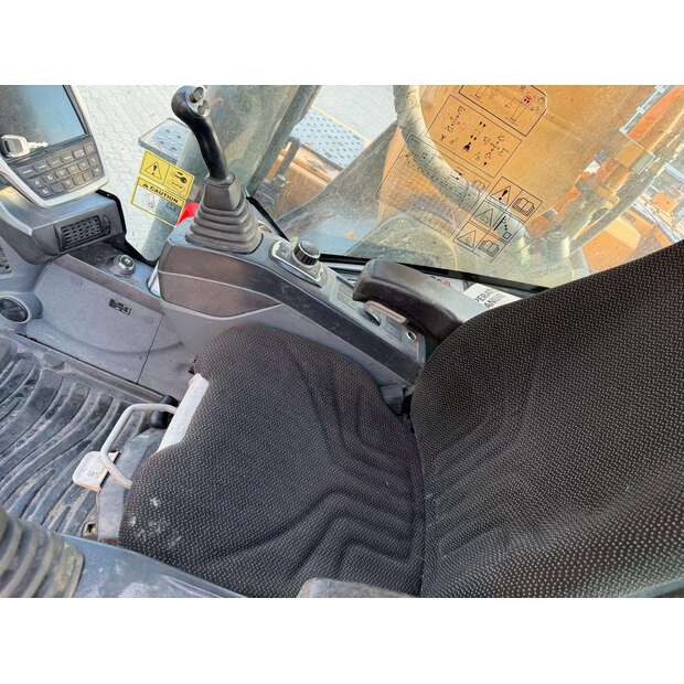 Hyundai HX300NL-48959883