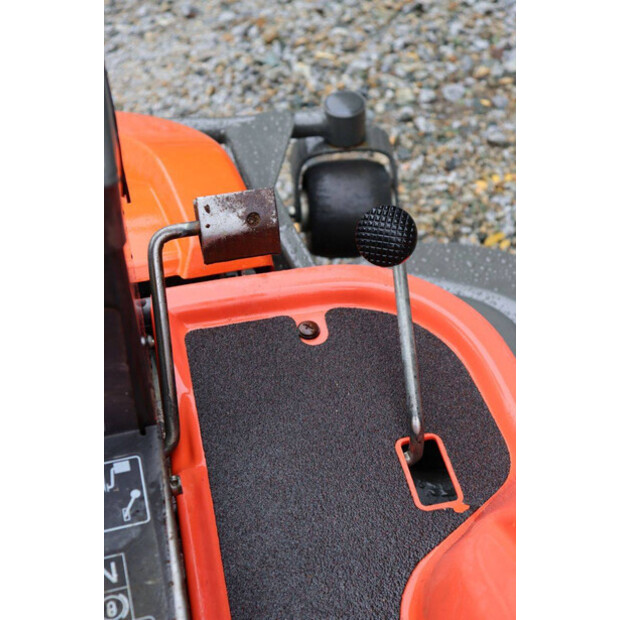 2014 Husqvarna R422TS-48961811