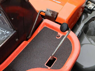 2014-husqvarna-r422ts-48961818