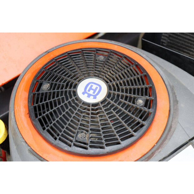 2014 Husqvarna R422TS-48961822