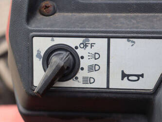 mitsubishi-mt16-1483688-48962401