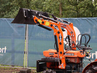 kubota-b7001-1483700-48962744
