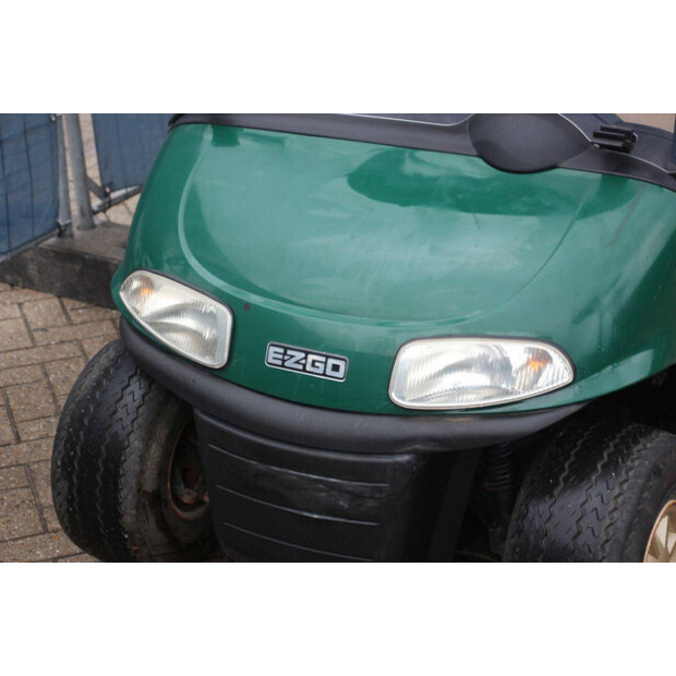 2019 EZ-GO RXV-48963488