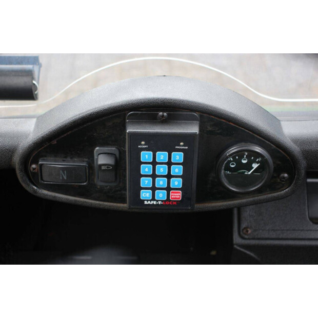 2019 EZ-GO RXV-48963555