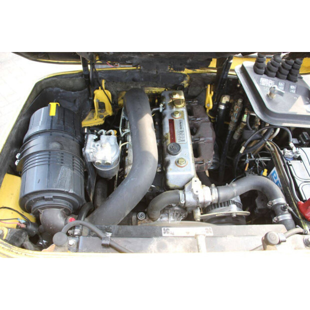 2004 Hyster H3.00XM-48963823