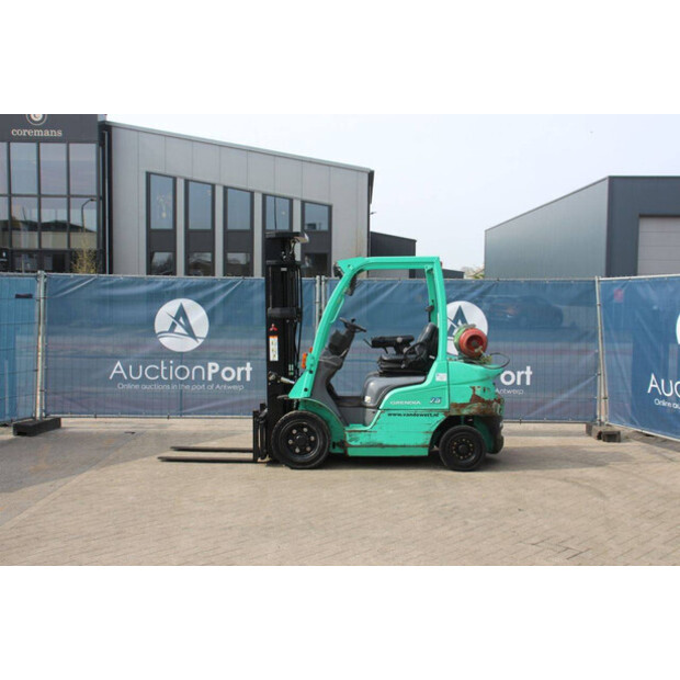 2013 MITSUBISHI FG25N-48963934