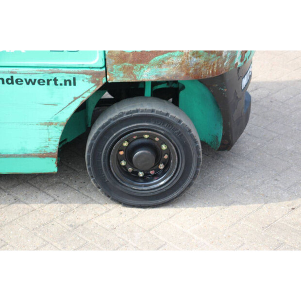 2013 MITSUBISHI FG25N-48963947