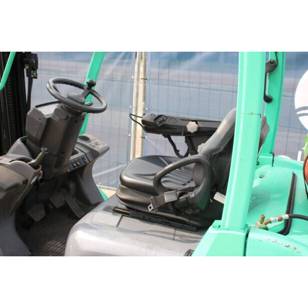 2013 MITSUBISHI FG25N-48963955