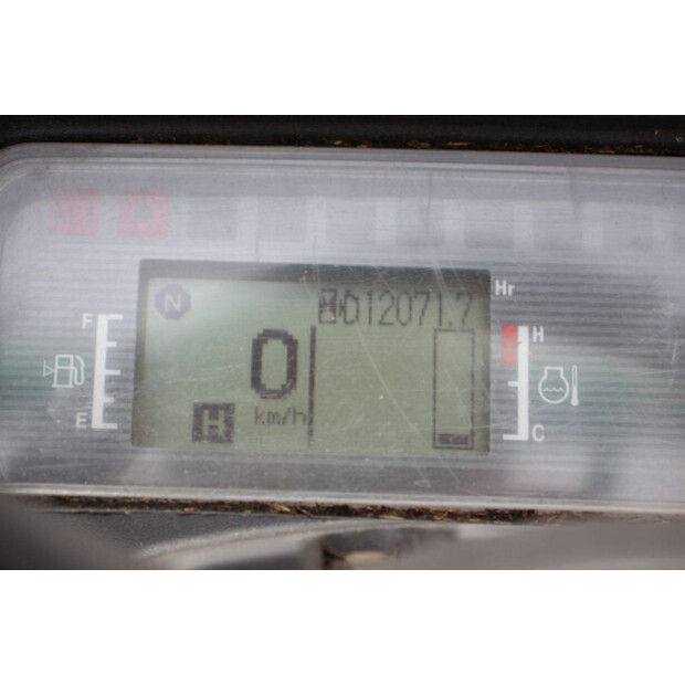 2013 MITSUBISHI FG25N-48963962