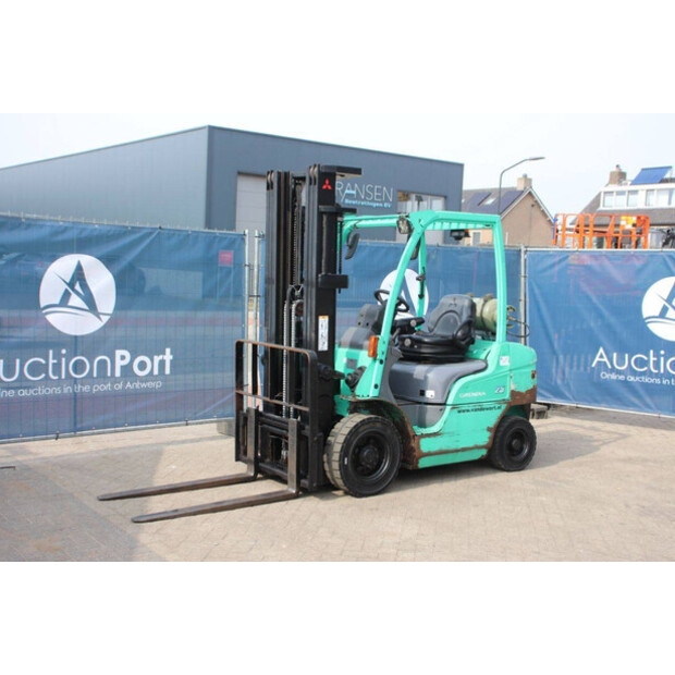 2012 MITSUBISHI FG25N-48963974