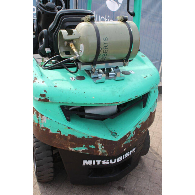 2012 MITSUBISHI FG25N-48963984