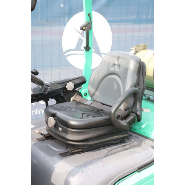 2012 MITSUBISHI FG25N-48963991