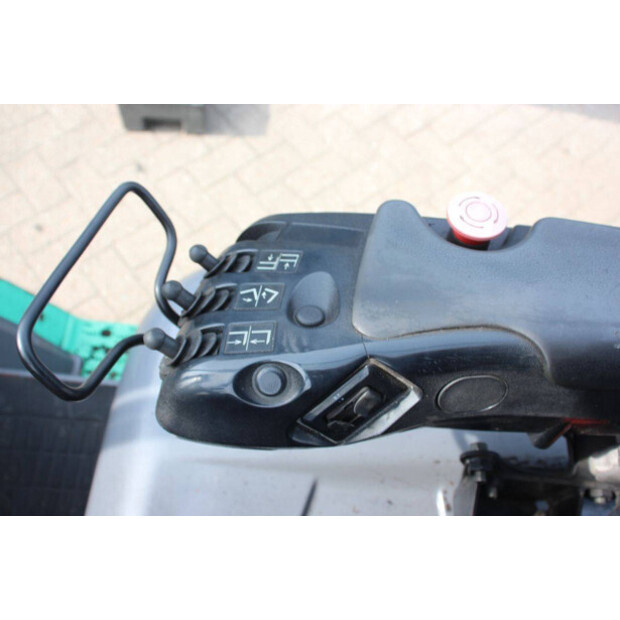 2012 MITSUBISHI FG25N-48963992
