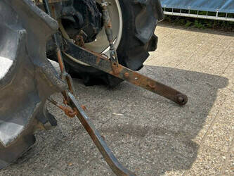 mitsubishi-mt165-1483748-48964093