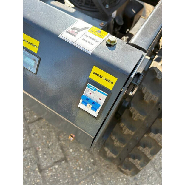 RC OTHERS-48964153