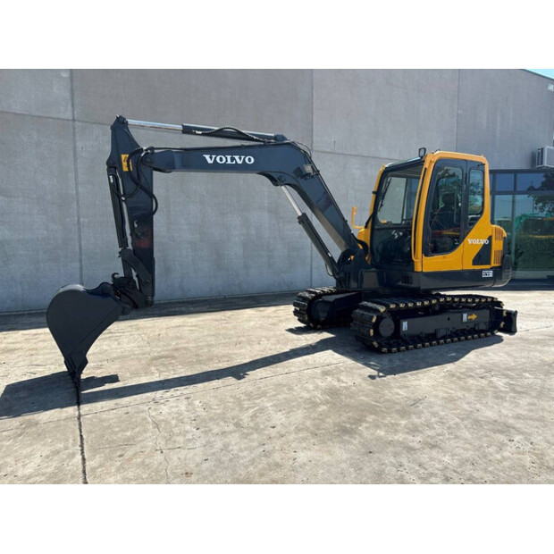 2014 فولفو EC55B-48965154