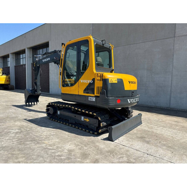 2014 فولفو EC55B-48965159