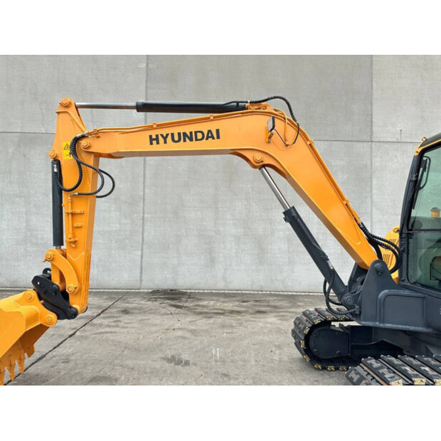 2016 هيونداي R60VS-48965228