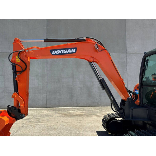 2018 دووسان DX55-9C-48965297