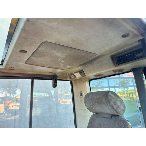 2013 فولفو EC60C-48965489