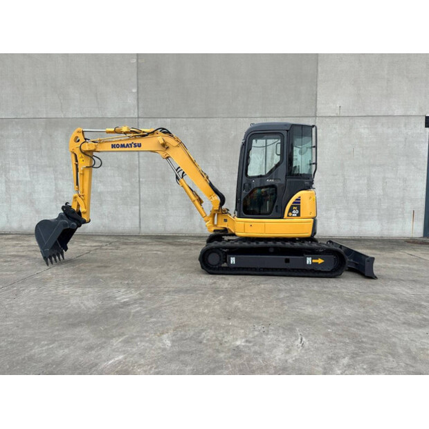 2010 كوماتسو PC40MR-2-48965547