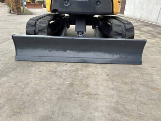2010-komatsu-pc40mr-2-1483797-48965563