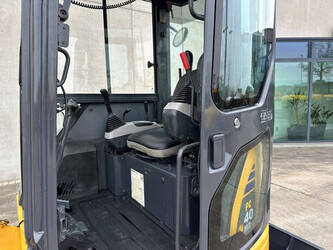 2010-komatsu-pc40mr-2-1483797-48965573