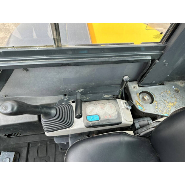 2010 كوماتسو PC40MR-2-48965575
