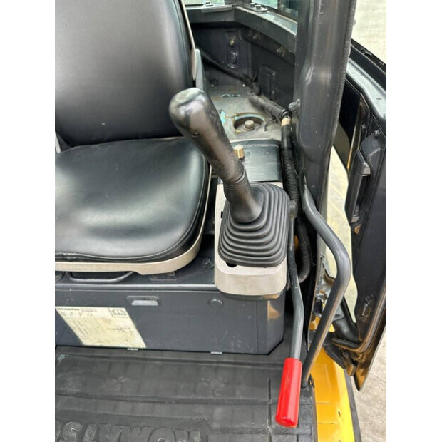 2010 كوماتسو PC40MR-2-48965578