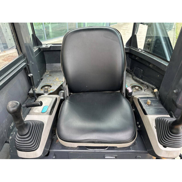 2010 كوماتسو PC40MR-2-48965579