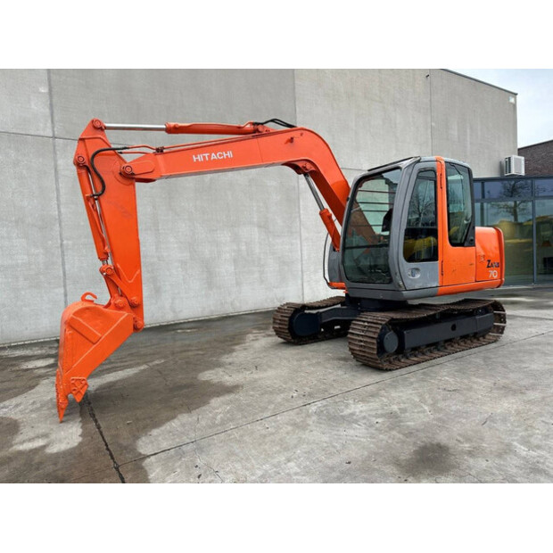 2016 Hitachi ZX70-48965624